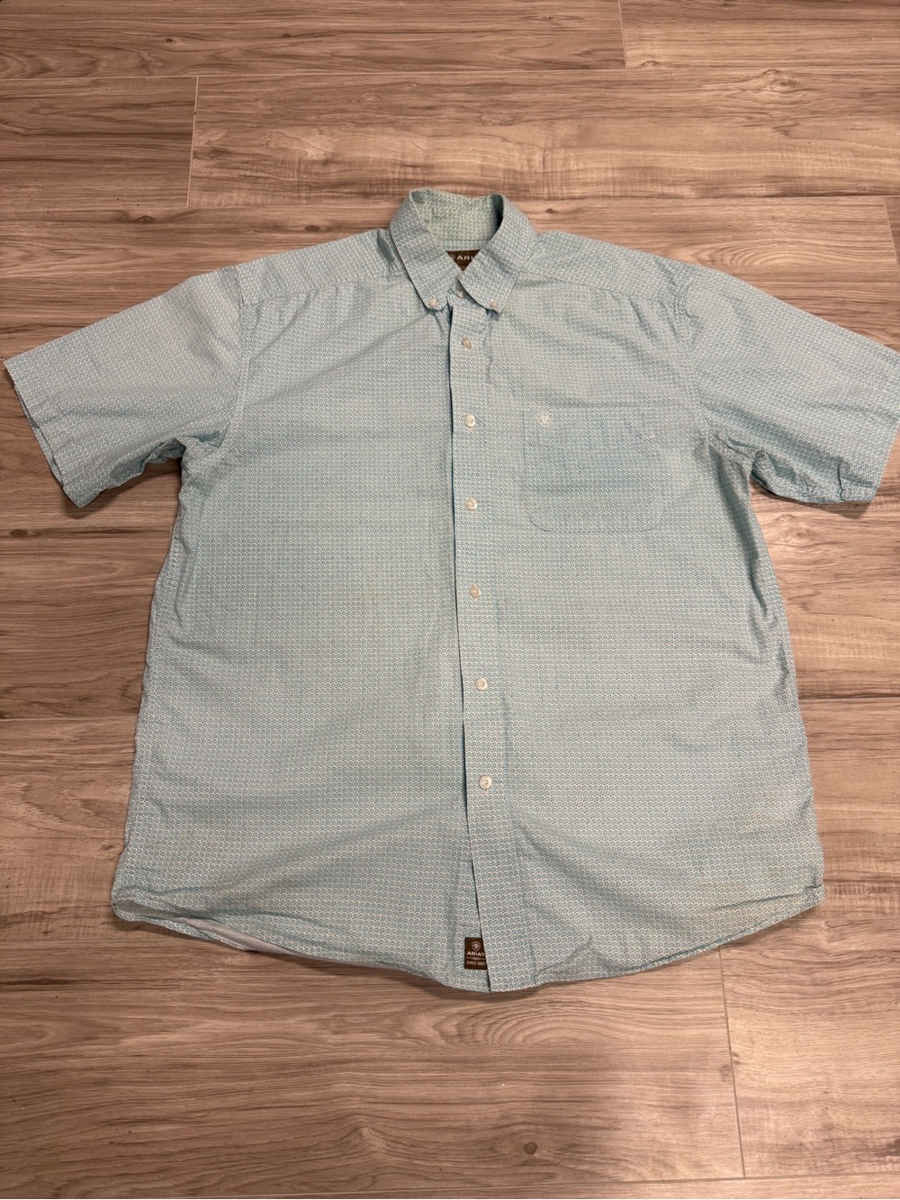 ARIAT Light Blue Short-Sleeve Button-Down Shirt - Casual Men's Shirt Men Large